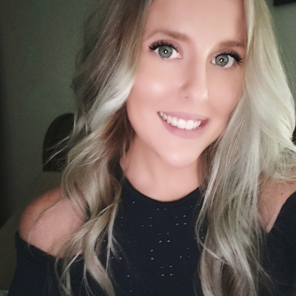 Meet your Posher, Holly